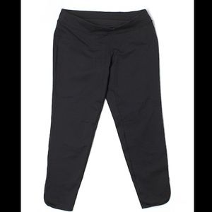 Black Lululemon crop leggings