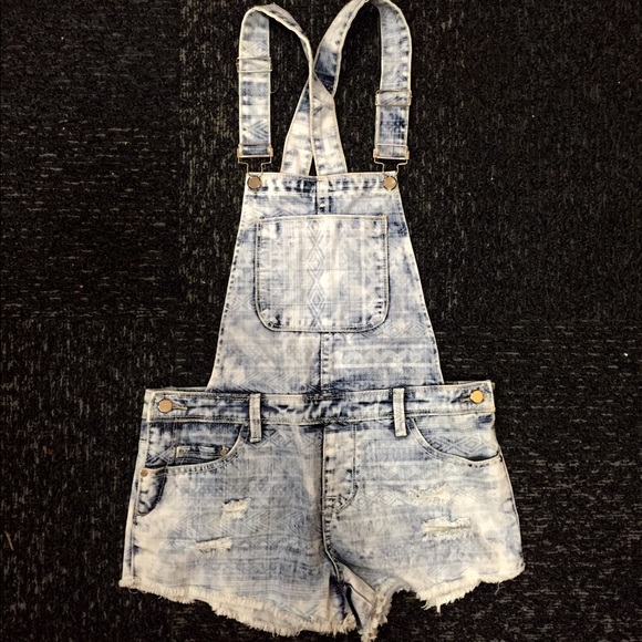 Sold - Picture 2 of 4