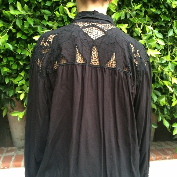 Vintage Black Oversized Lace Trim Button Up