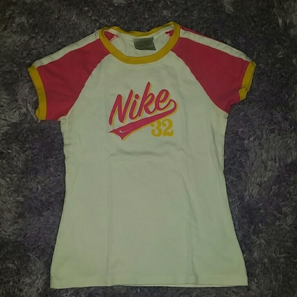 Cute Nike sport tee!