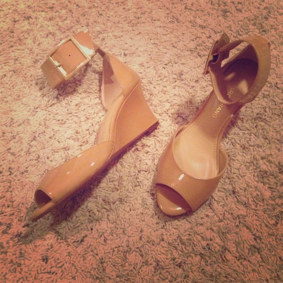 Arturo Chiang Shoes - Aurturo Chiang Nude Ankle Strap Wedges