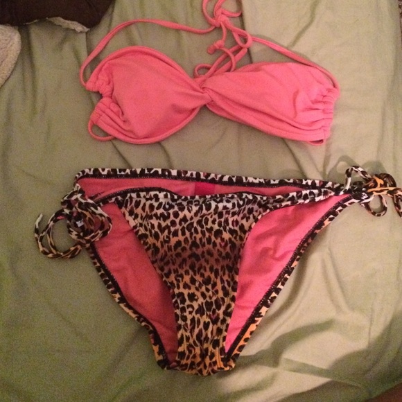 Bathing suit