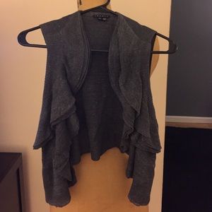 Theory grey ruffle vest