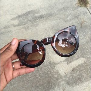 Cat eye SUNNIES