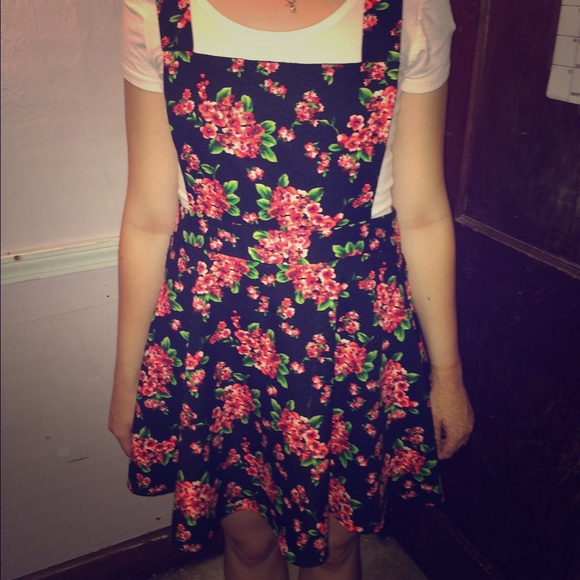 Forever 21 floral jumper