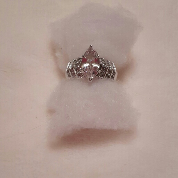 Marquee diamond ring cz silver sz 7