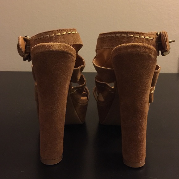 Steve Madden Suede Platforms - Picture 2 of 4