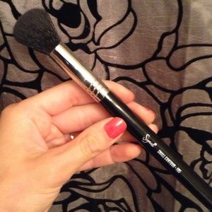 Sigma Beauty F05 Small Contour Makeup Brush