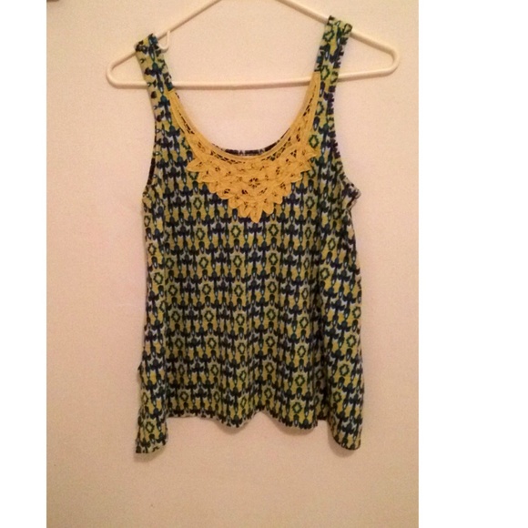 ✨✨✨Mossimo tank top✨✨✨
