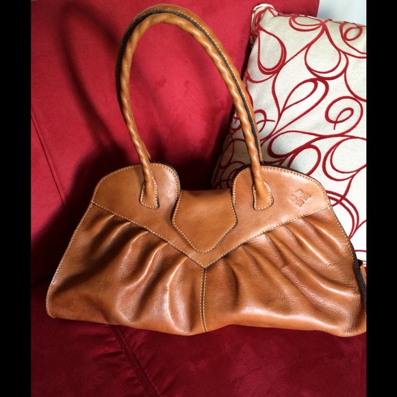 Patricia Nash Handbags - Sooo stylish. Patricia Nash Bag.