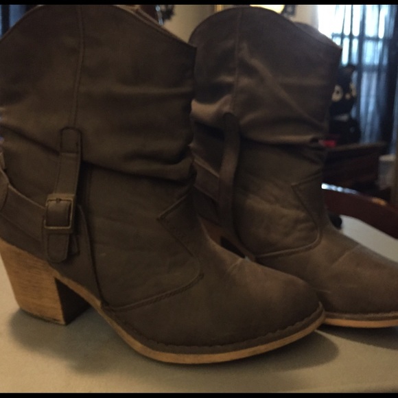 brown ankle boots