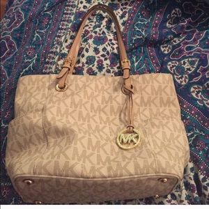 Michael kors purse