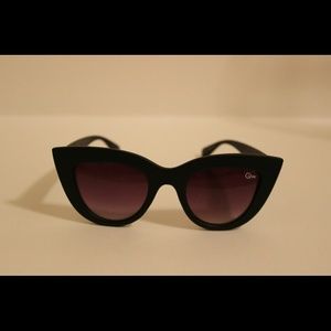 Cat-eye QUAY sunglasses