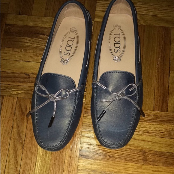 Tod's classic driver's moccasin