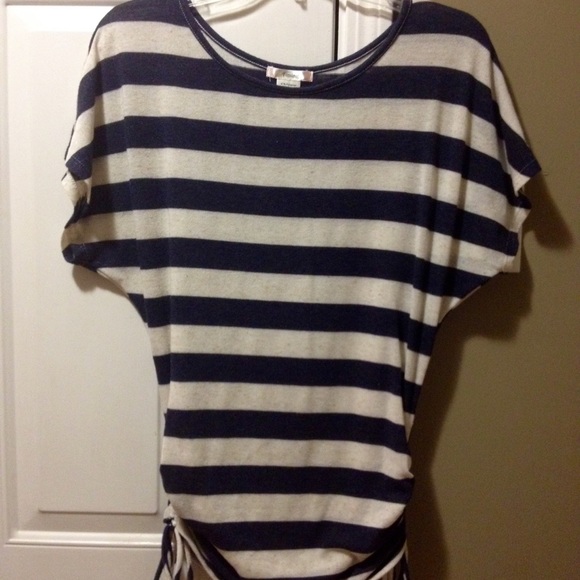 Shirt bundle!! - Picture 4 of 4