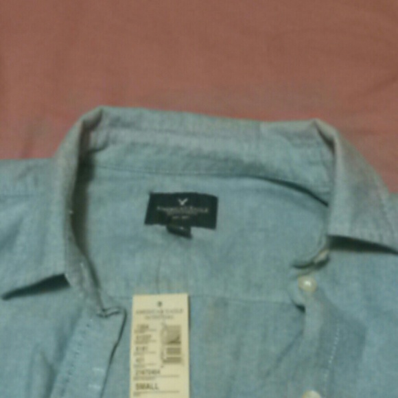 American Eagle Chambray Shirt - Picture 2 of 2