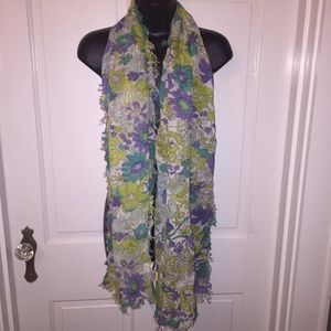 Make an offer 💜 NWOT quality scarf