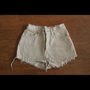 Vintage White High-rise Levis