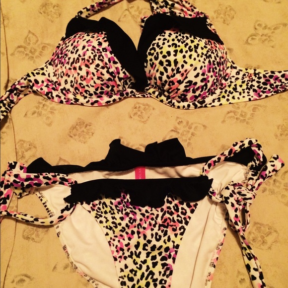 Victoria secret bikini set