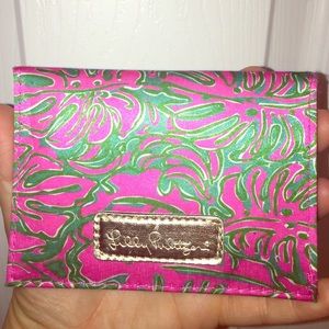 Lilly small wallet 💜