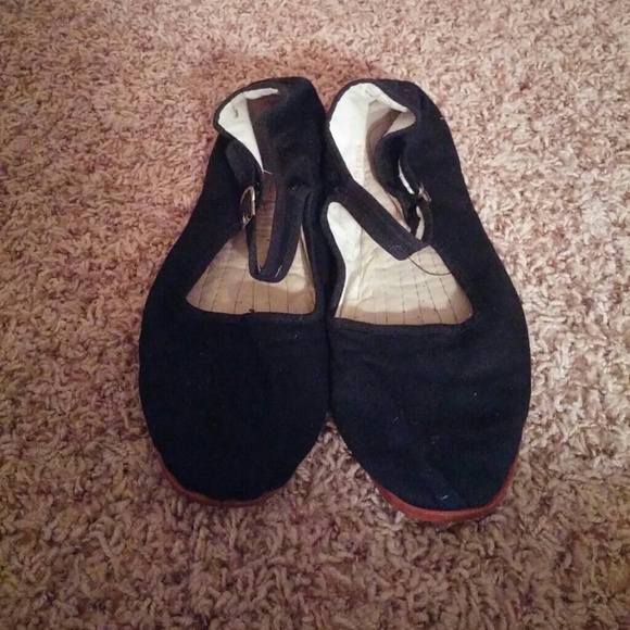 Urban Outfitters Cloth Mary Jane's size 10