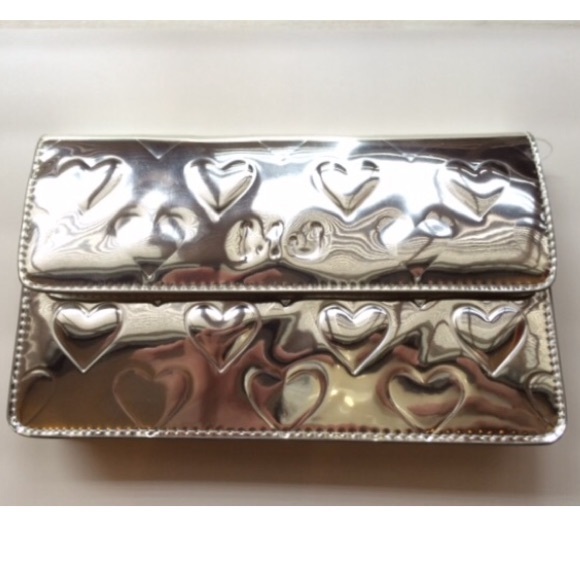 SOLD ✨Marc by Marc Jacobs Mirror Heart Clutch Bag - Picture 2 of 4