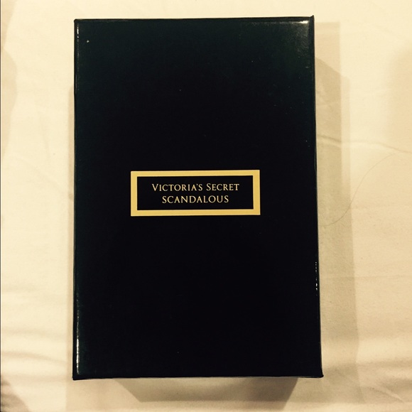 Victoria's Secret Scandalous - Picture 2 of 2