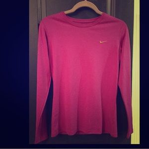 Nike long sleeve crew neck tee