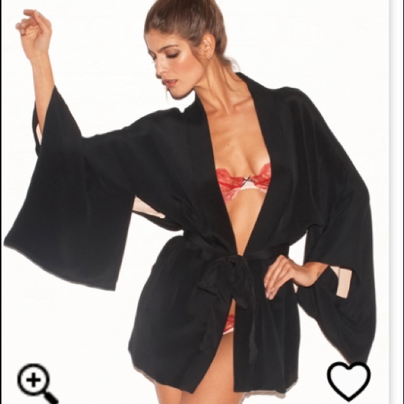 Fleur du Mal Dresses & Skirts - 🍃 Pure Silk Kimono Robe