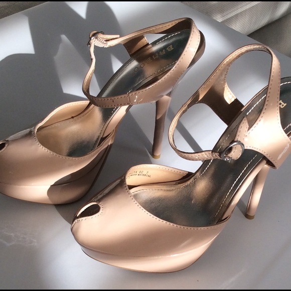 Bundle for Kandyse BAMBOO Nude Peep Hole HeelsNWOT - Picture 4 of 4