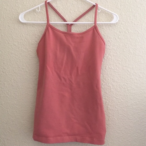 Lululemon flow top