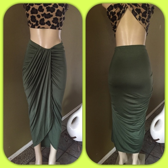 Dresses & Skirts - Asymmetrical Skirt