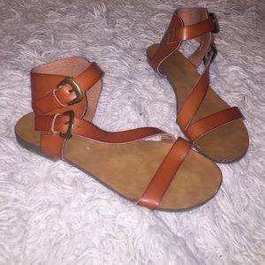 Brown Sandler Size 8