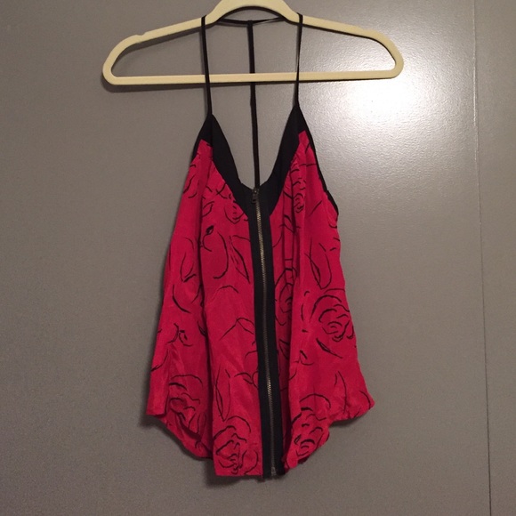 Urban Outfitters Tops - 🎉 Host Pick 🎉 Silence & Noise red zipper top