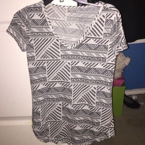 Aztec tshirt never worn!!