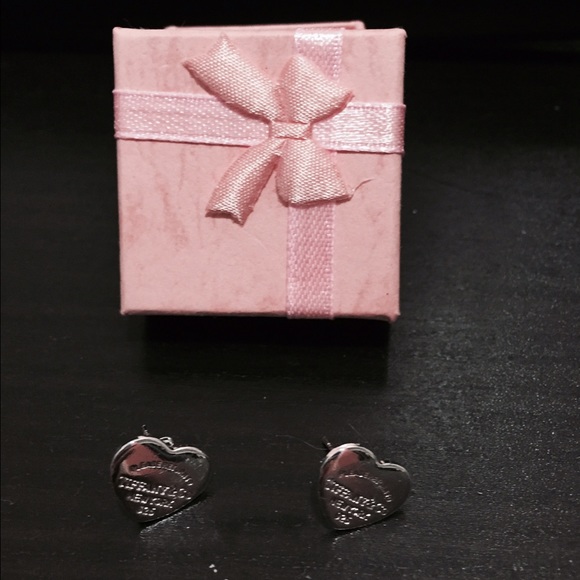 Tiffany heart shape earring
