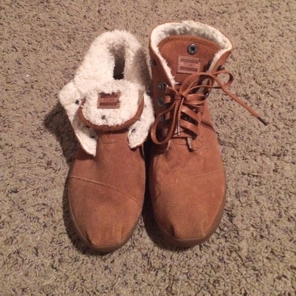 Brand new TOMS moccasin/booties