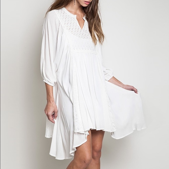 ✨LAST ONE✨Lace peasant dress - Picture 4 of 4