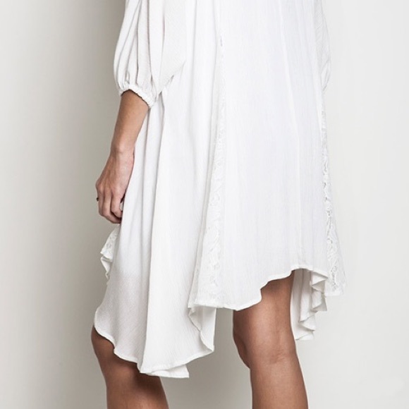 ✨LAST ONE✨Lace peasant dress - Picture 3 of 4