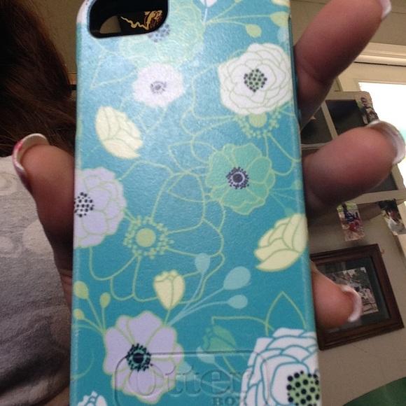 iPhone 5/5s otter box