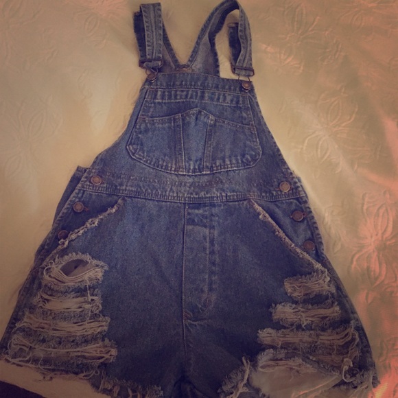 Overalls "shorts" ripped off style