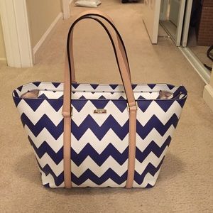 Kate Spade tote (white & navy chevron)