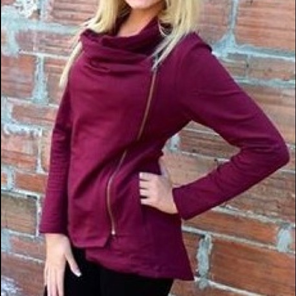 Long sleeve zip up