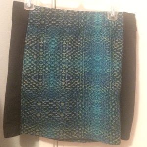 Nollie mini skirt size small