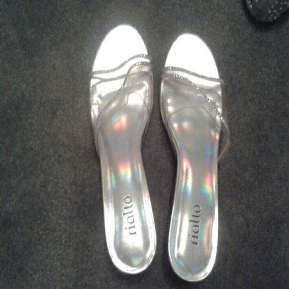 Slight heels