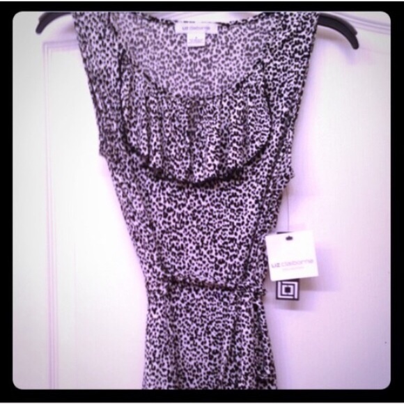 NWT!!! Liz Claiborne sleeveless dressy top