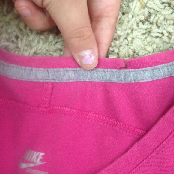 Nike - Picture 3 of 3