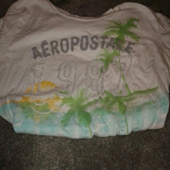Cute a?ropostale shirt