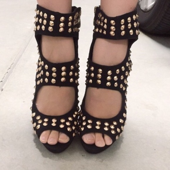 Heels - Picture 2 of 2