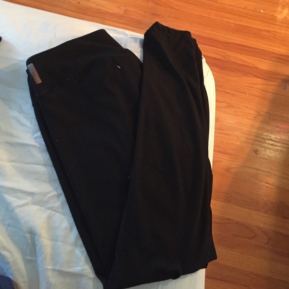 Black Zella live in leggings